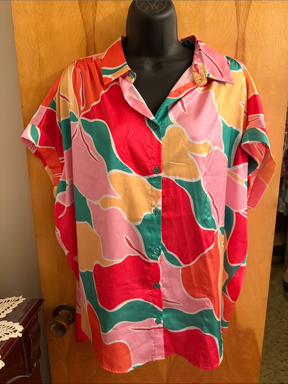 JODIFL Vibrant Abstract Button-Up Top in Pink, Red, Green & Yellow